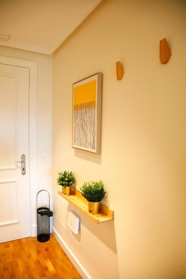 Loft " La Fabrica De Gas",Parking Apartment Oviedo Exterior photo